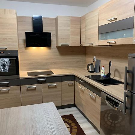 Apartmanovy Dom Magda Врбов Екстериор снимка