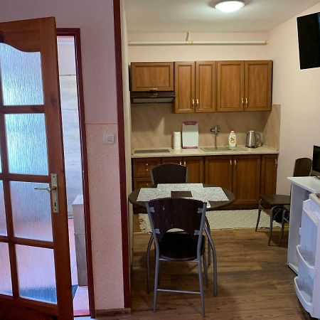 Apartmanovy Dom Magda Врбов Екстериор снимка