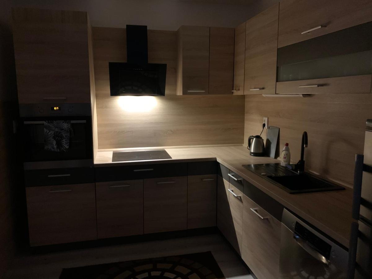 Apartmanovy Dom Magda Врбов Екстериор снимка