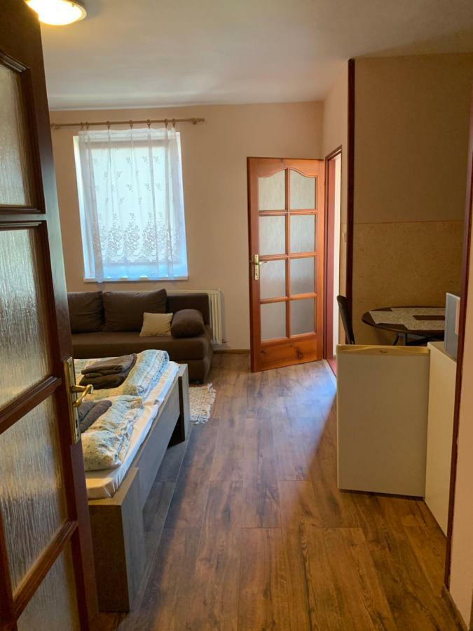 Apartmanovy Dom Magda Врбов Екстериор снимка