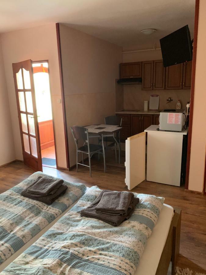 Apartmanovy Dom Magda Врбов Екстериор снимка