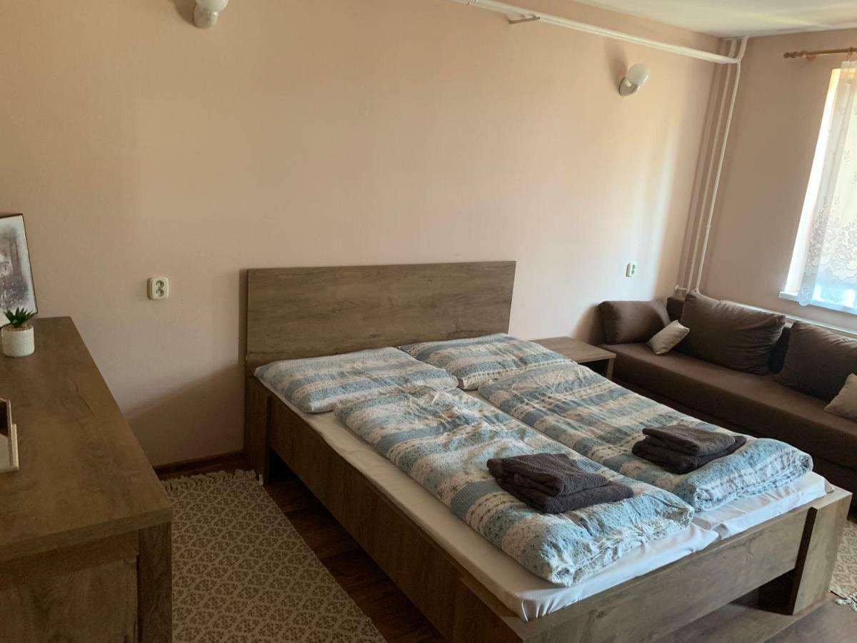 Apartmanovy Dom Magda Врбов Екстериор снимка
