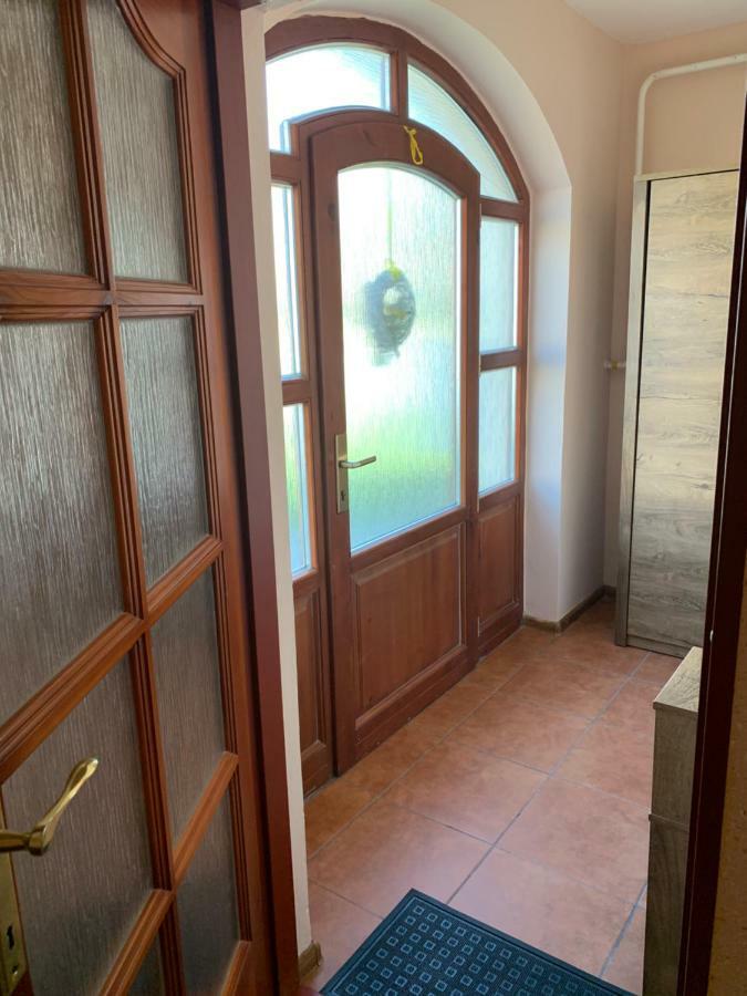 Apartmanovy Dom Magda Врбов Екстериор снимка